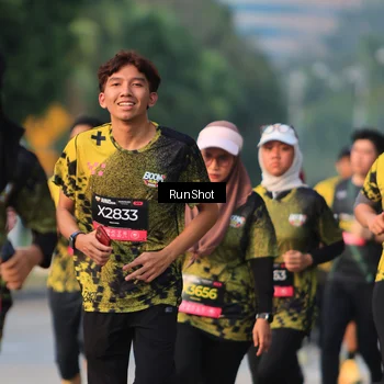 Runner Photo 6993562