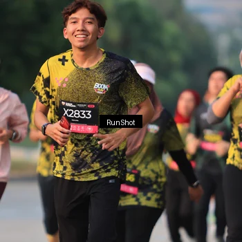 Runner Photo 6993563