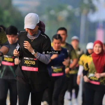 Runner Photo 6993600