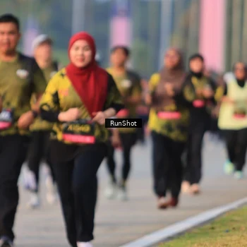 Runner Photo 6993608