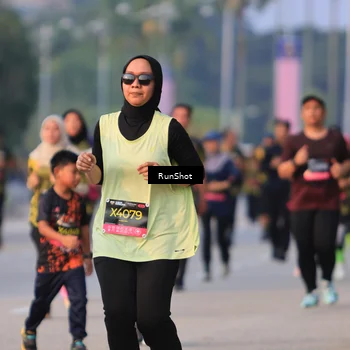 Runner Photo 6993724