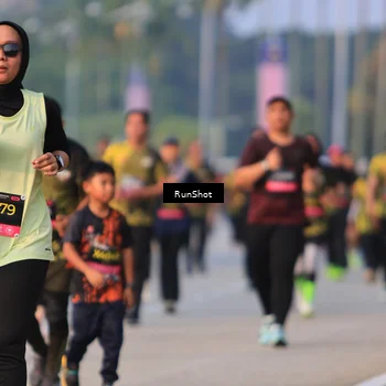 Runner Photo 6993744