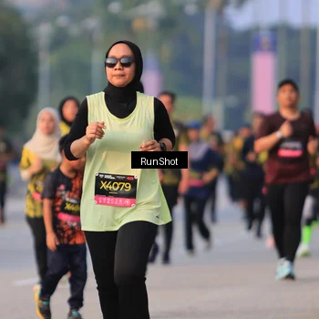 Runner Photo 6993751