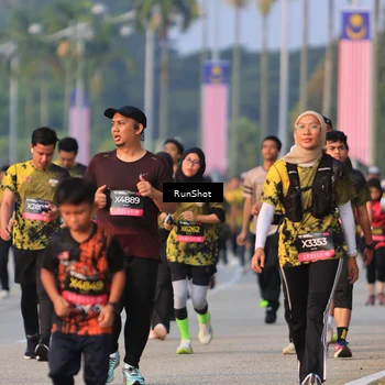 Runner Photo 6993758