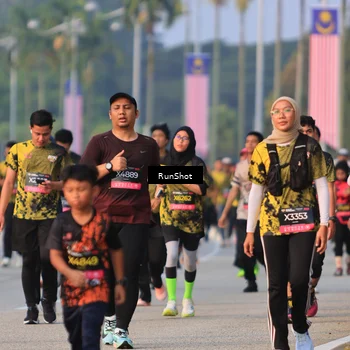 Runner Photo 6993768