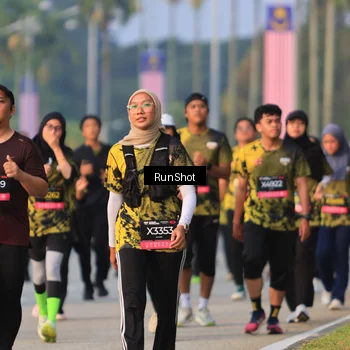 Runner Photo 6993780