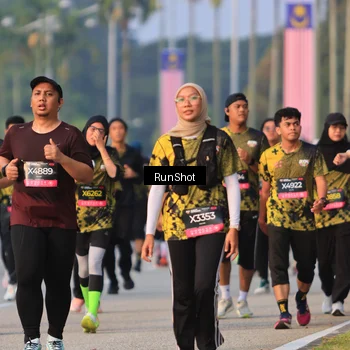 Runner Photo 6993781