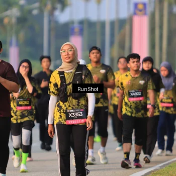 Runner Photo 6993783