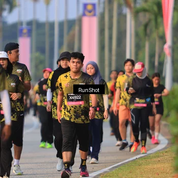Runner Photo 6993785