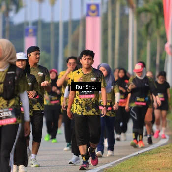 Runner Photo 6993786
