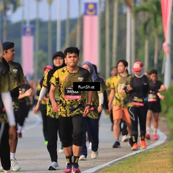 Runner Photo 6993789