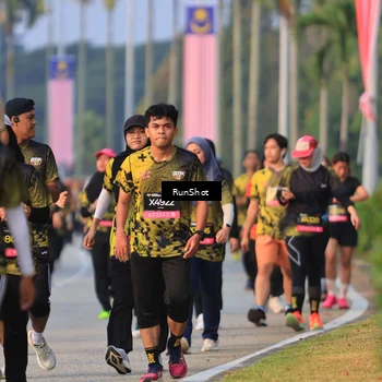 Runner Photo 6993791