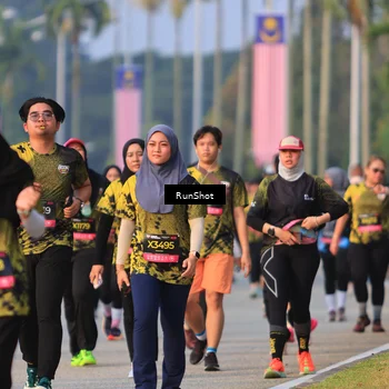 Runner Photo 6993823