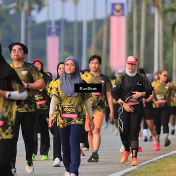 Runner Photo 6993824
