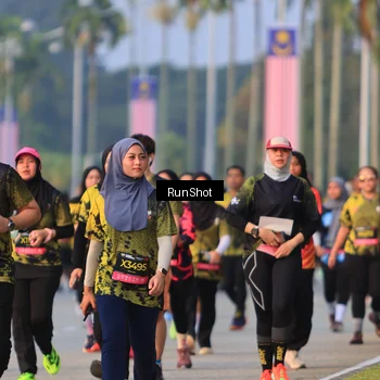 Runner Photo 6993831