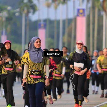 Runner Photo 6993833