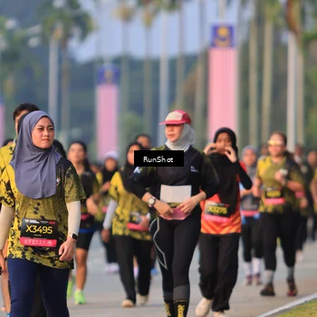 Runner Photo 6993854