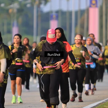 Runner Photo 6993865