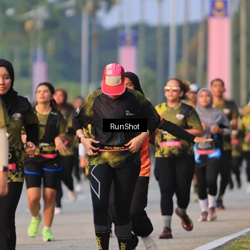 Runner Photo 6993866