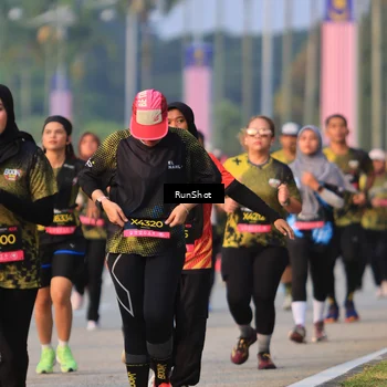 Runner Photo 6993871