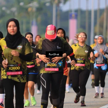 Runner Photo 6993875