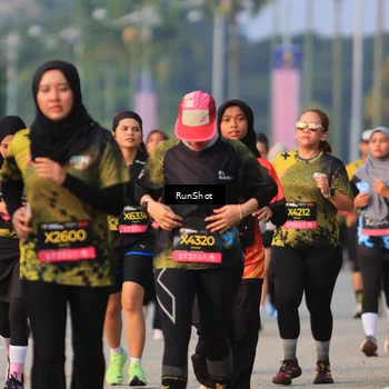 Runner Photo 6993878