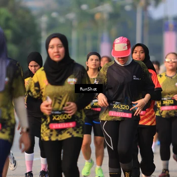 Runner Photo 6993879