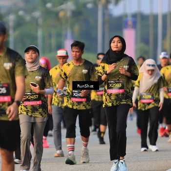 Runner Photo 6994007