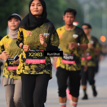 Runner Photo 6994018