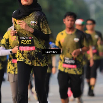 Runner Photo 6994022