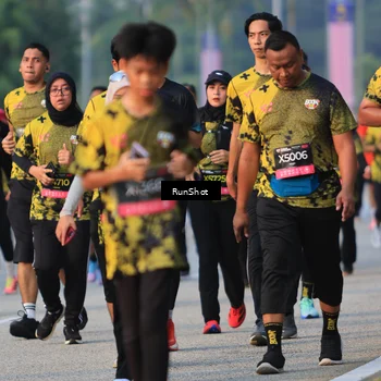 Runner Photo 6994068