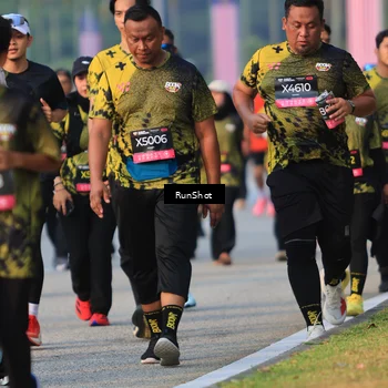 Runner Photo 6994070
