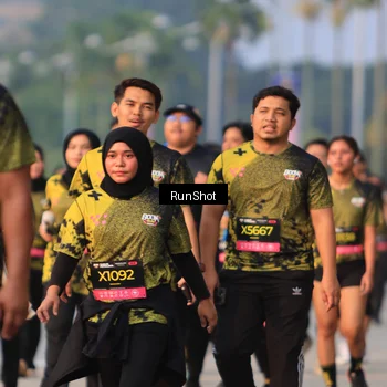 Runner Photo 6994113