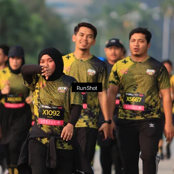 Runner Photo 6994121