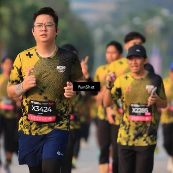 Runner Photo 6994164
