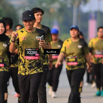 Runner Photo 6994169