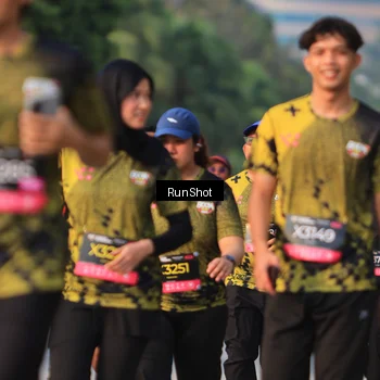 Runner Photo 6994225