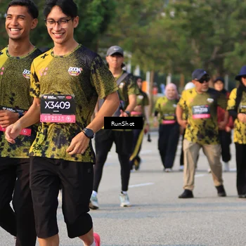 Runner Photo 6995716