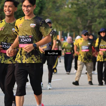 Runner Photo 6995718