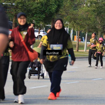 Runner Photo 6995770