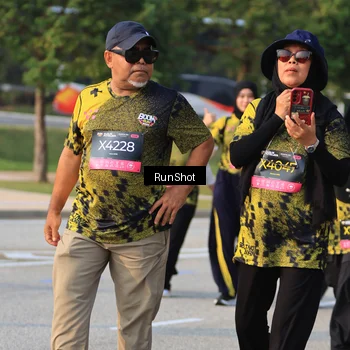 Runner Photo 6995772