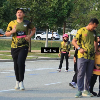 Runner Photo 6995828