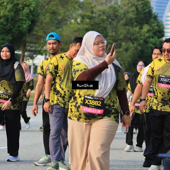 Runner Photo 6995835