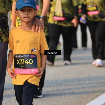 Runner Photo 6995863