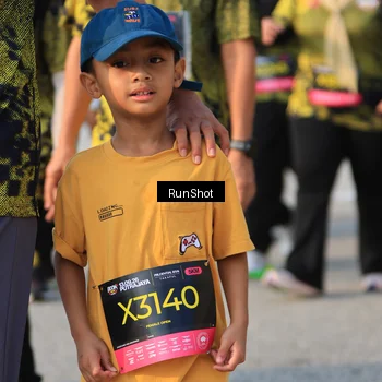 Runner Photo 6995870