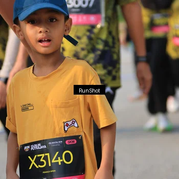 Runner Photo 6995882