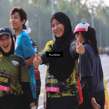 Runner Photo 6995957