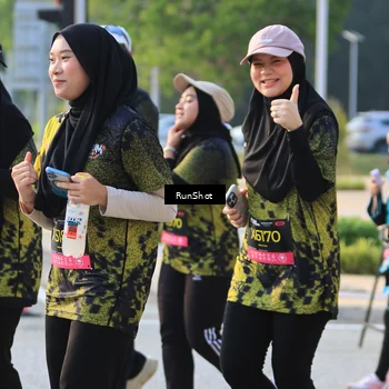 Runner Photo 6995998