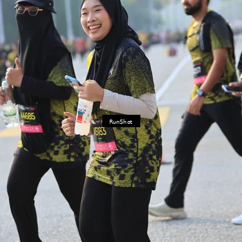 Runner Photo 6996002
