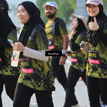 Runner Photo 6996003